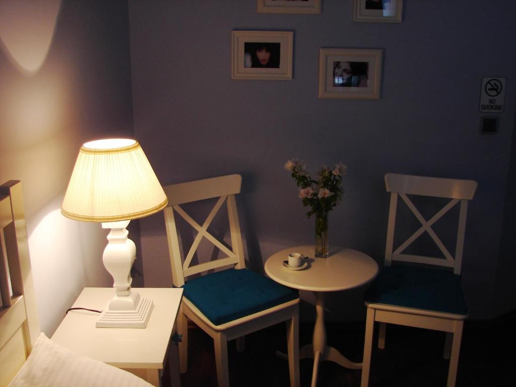 Chmielna Guest House Warsaw Room photo