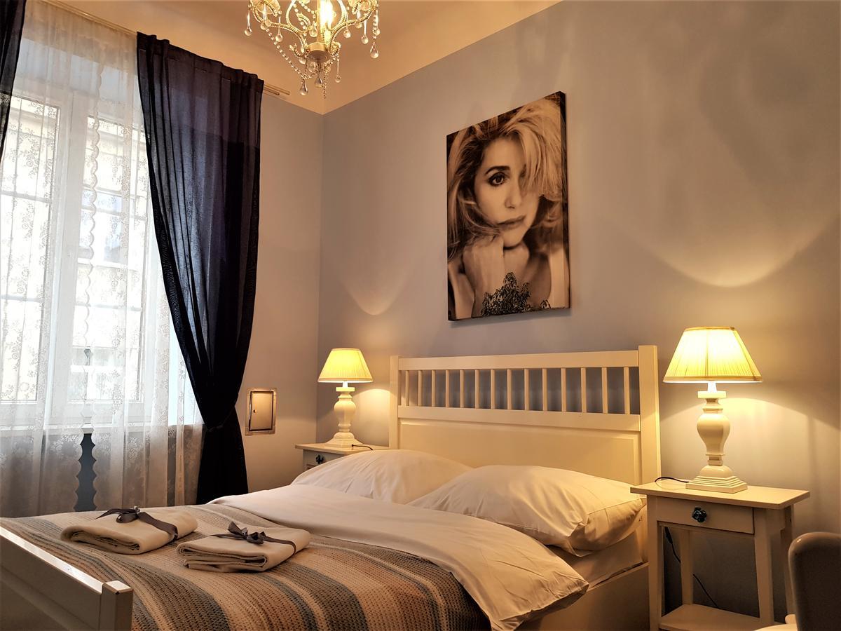 Chmielna Guest House Warsaw Exterior photo